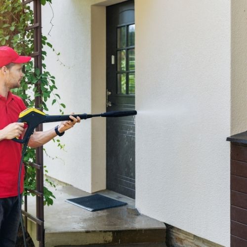 Nettoyage de façade dans le Territoire de Belfort : redonnez éclat et durabilité à vos bâtiments !